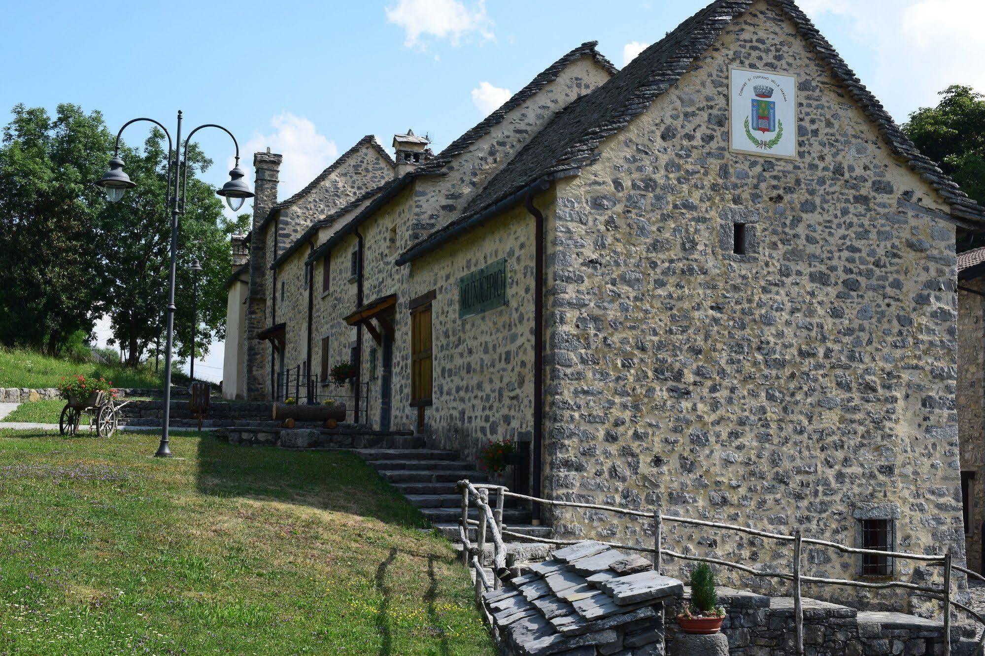 Albergo Canella Fuipiano Valle Imagna Exteriér fotografie